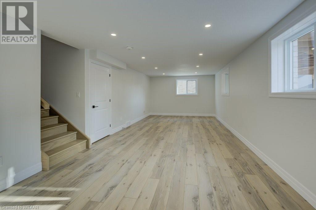 Listing 40391472 - Large Photo # 37
