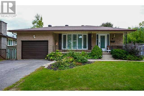 9 REDWOOD *LOWER LEVEL* Court, Barrie
