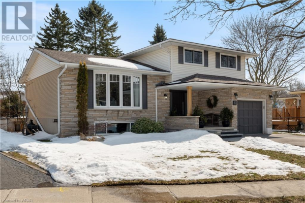 20 WOLFES Court, Kitchener