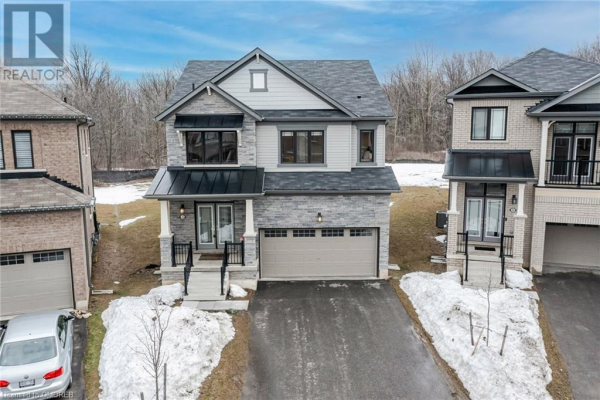36 QUEEN MARY Boulevard, Stoney Creek