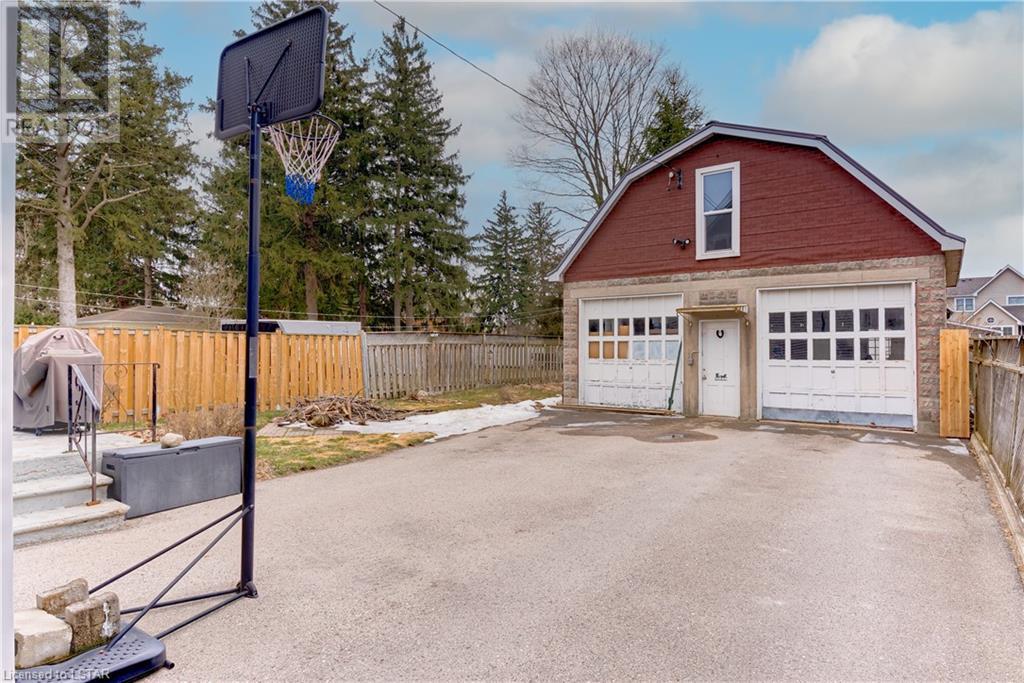 Listing 40392379 - Large Photo # 34