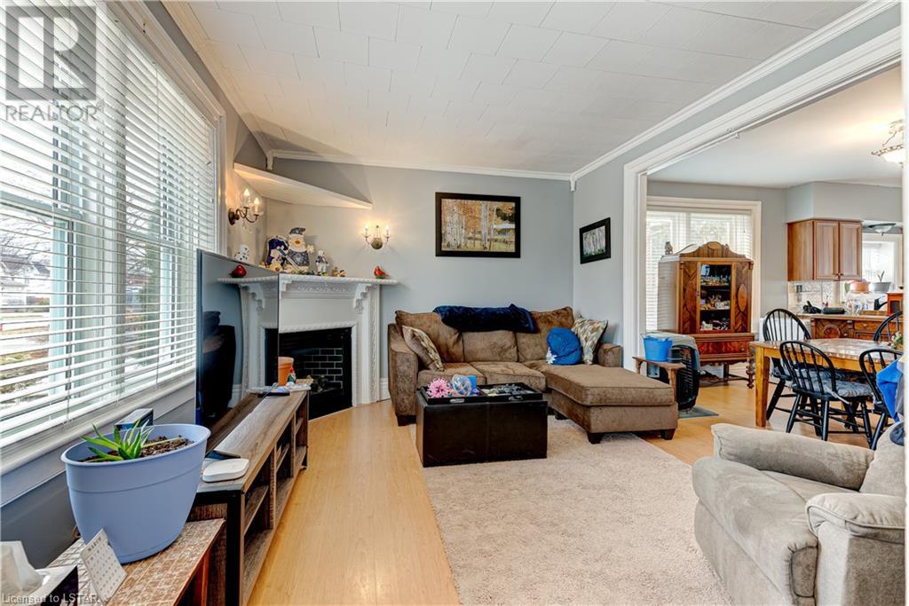Listing 40392379 - Large Photo # 8
