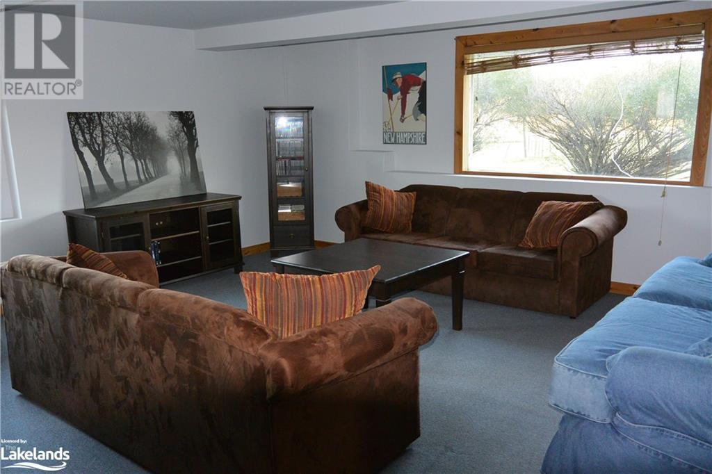 Listing 40392567 - Large Photo # 12