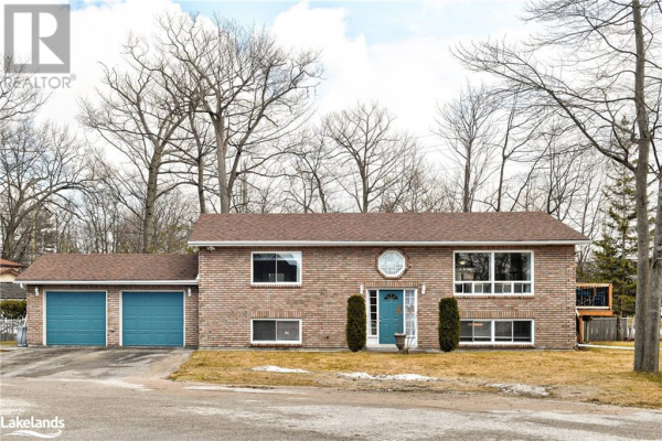 2 EDGEWATER Road, Wasaga Beach