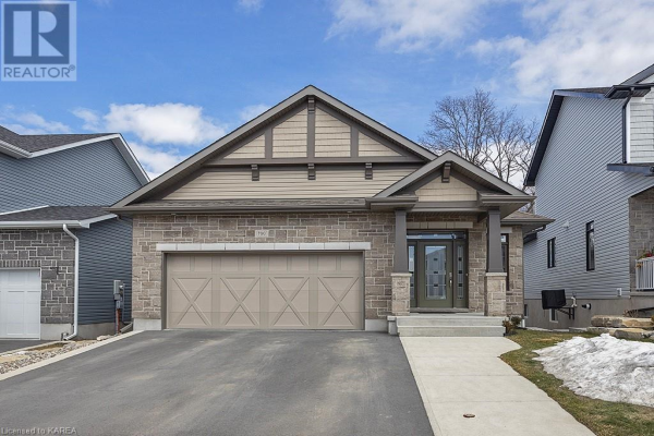700 HALLOWAY Drive, Kingston