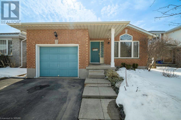 33 ERBSVILLE Court, Waterloo