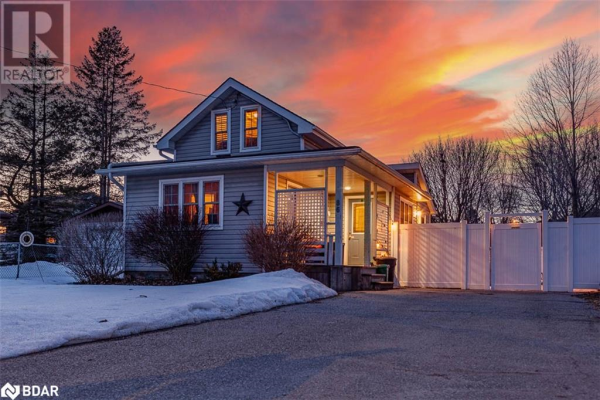 86 SIMCOE Street, Orillia