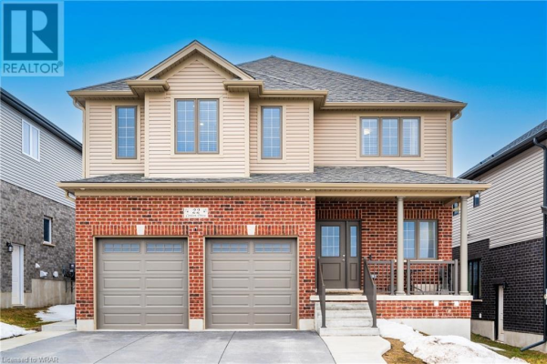 22 CONLON Drive, St. Jacobs