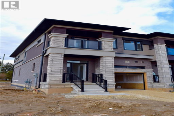 1 GEORGE BRIER Drive E, Paris