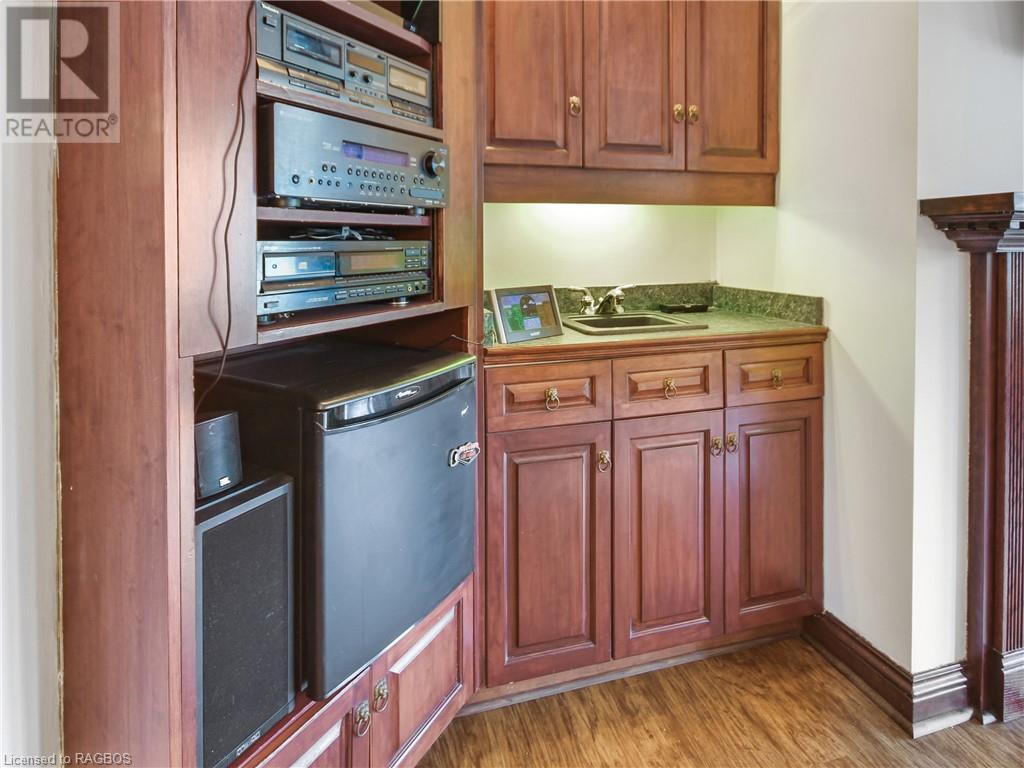 Listing 40394533 - Large Photo # 24