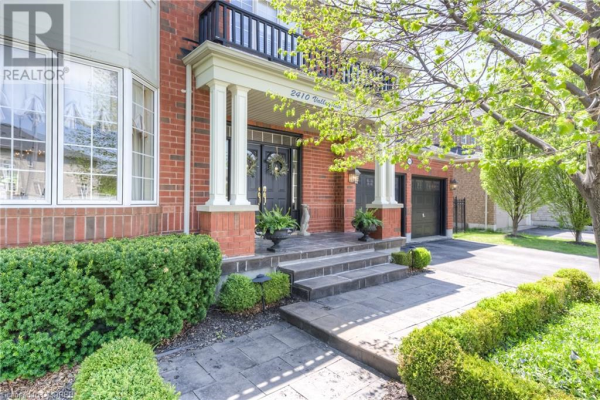 2410 VALLEYRIDGE Drive, Oakville