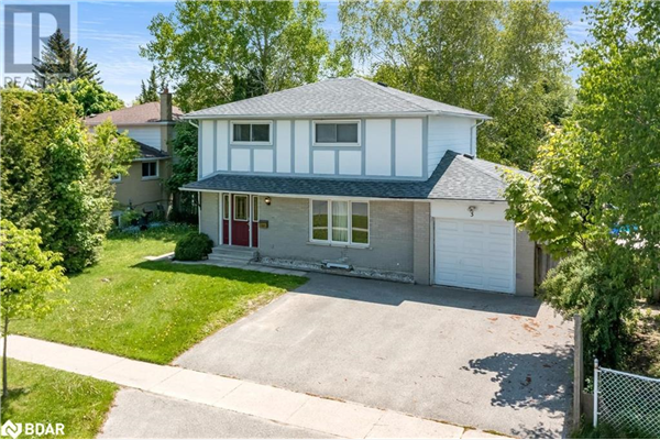 3 WEST Gate, Barrie