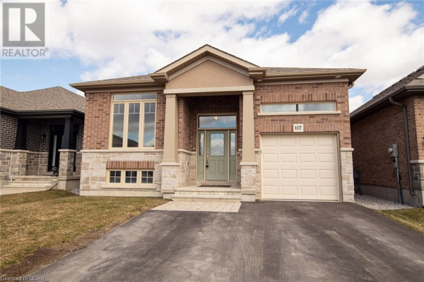 117 ESSEX Drive, Belleville