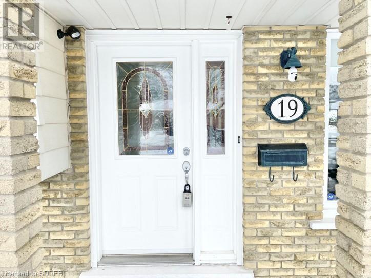 19 ADAMS Lane