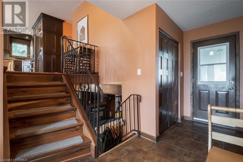 Listing 40398030 - Large Photo # 6