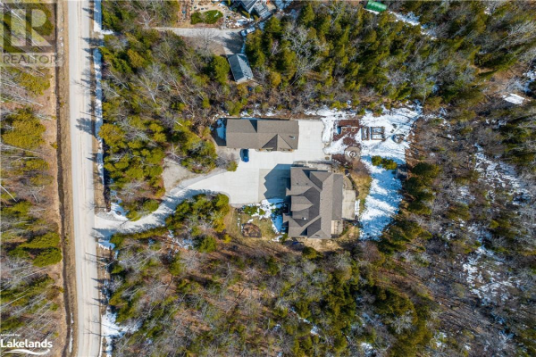 97 SHAMROCK Boulevard, Oliphant