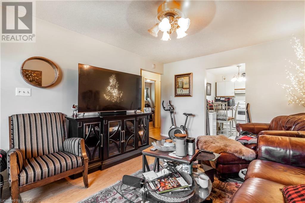 Listing 40398341 - Large Photo # 4