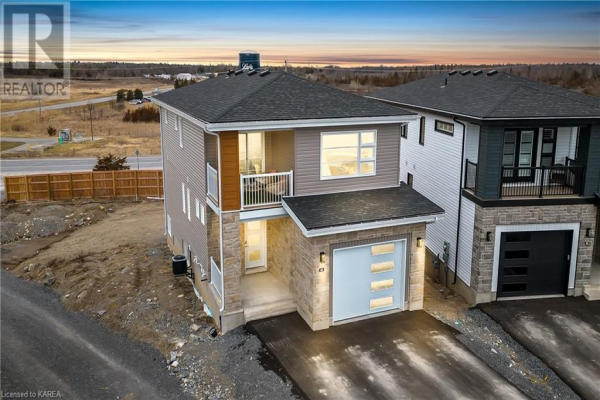 60 ERIE Court, Amherstview
