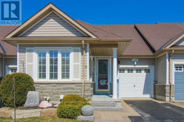 735 TULLY Crescent, Peterborough