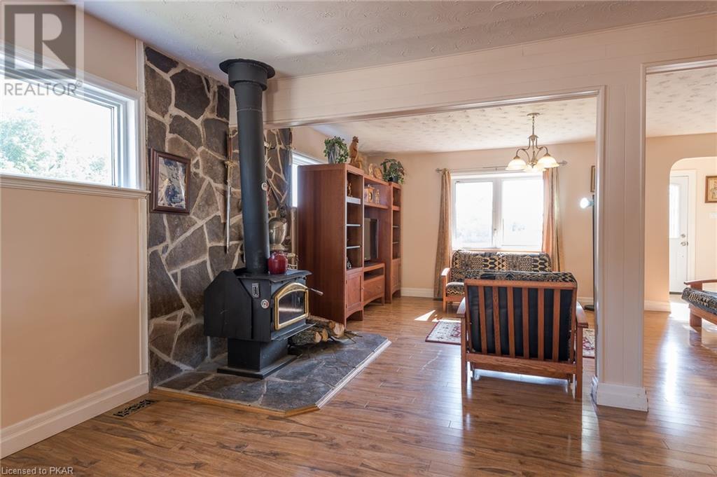 Listing 40400105 - Large Photo # 32