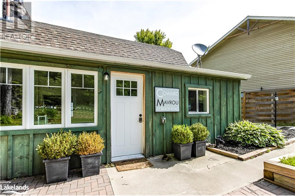 83 BEACH Road, Tiny
