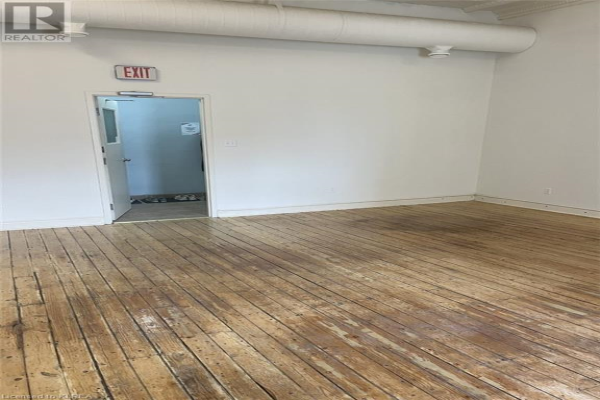 17 WILLIAM Street N Unit# 8, Lindsay