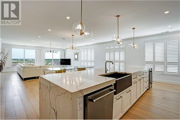 260 VILLAGEWALK Boulevard Unit# 1103, London