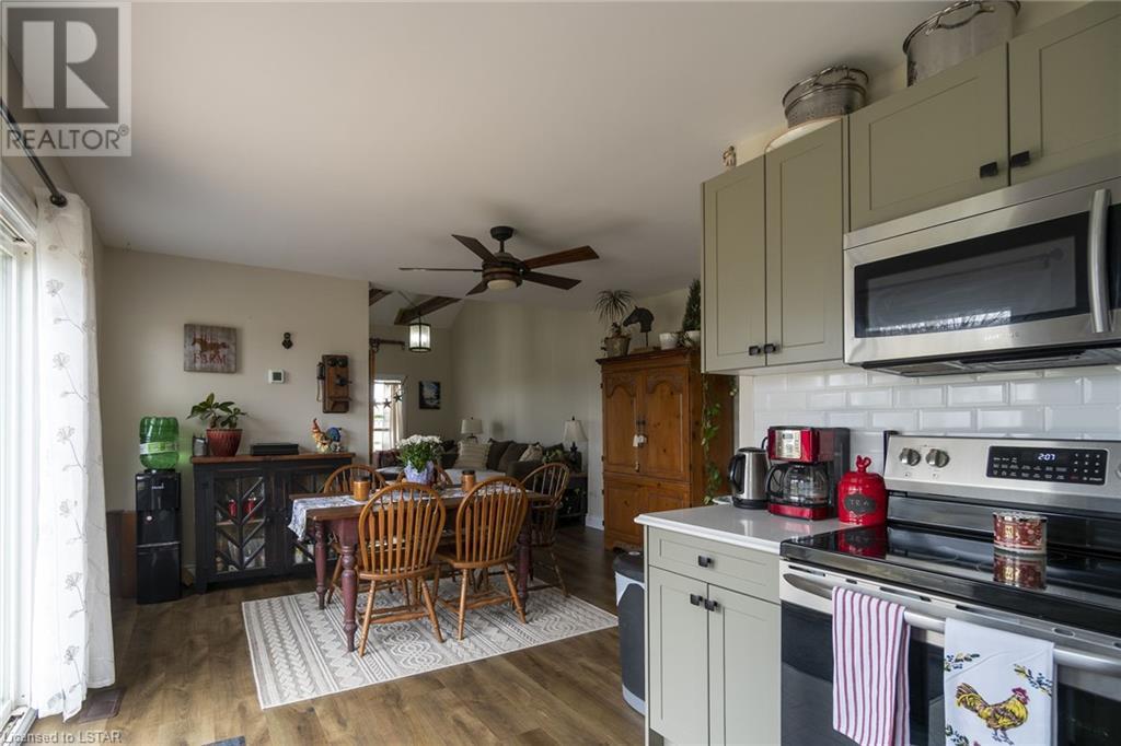 Listing 40401028 - Large Photo # 16