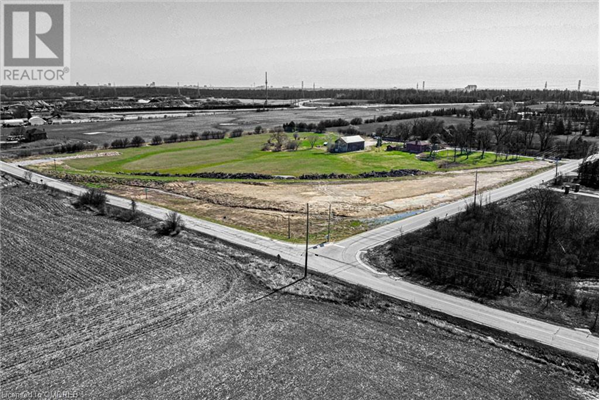 4487 HENDERSON Road, Milton