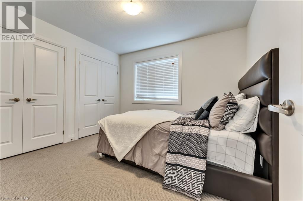 156 SCHOONERS Lane