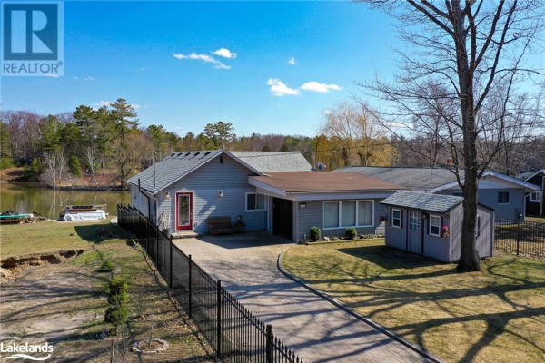 245 OLD MOSLEY Street, Wasaga Beach