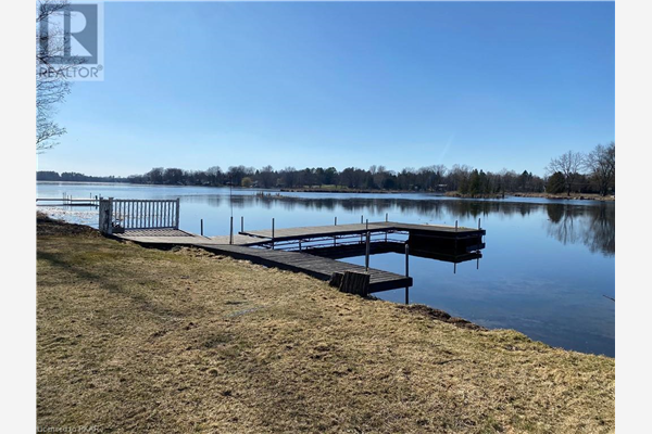 1219 ROGER Place, Ennismore Township