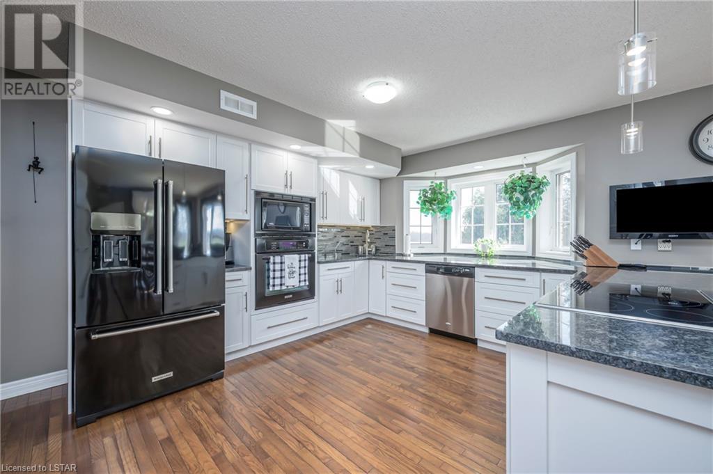 Listing 40403037 - Large Photo # 32