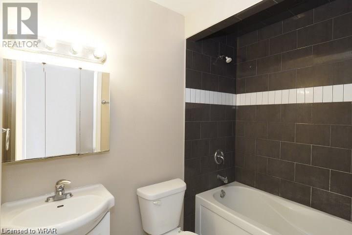 Listing 40403263 - Large Photo # 3