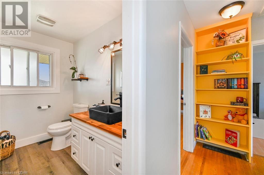 Listing 40403330 - Large Photo # 11