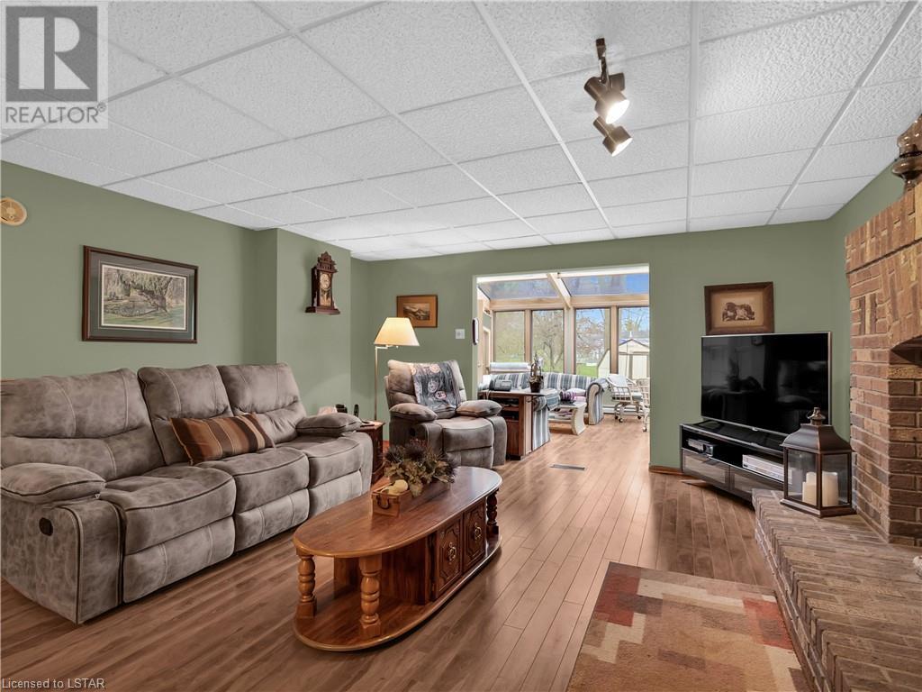 Listing 40403784 - Large Photo # 23