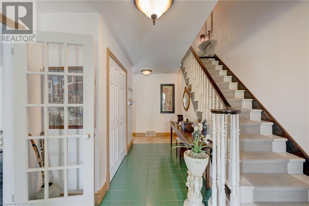 Listing 40404188 - Large Photo # 2