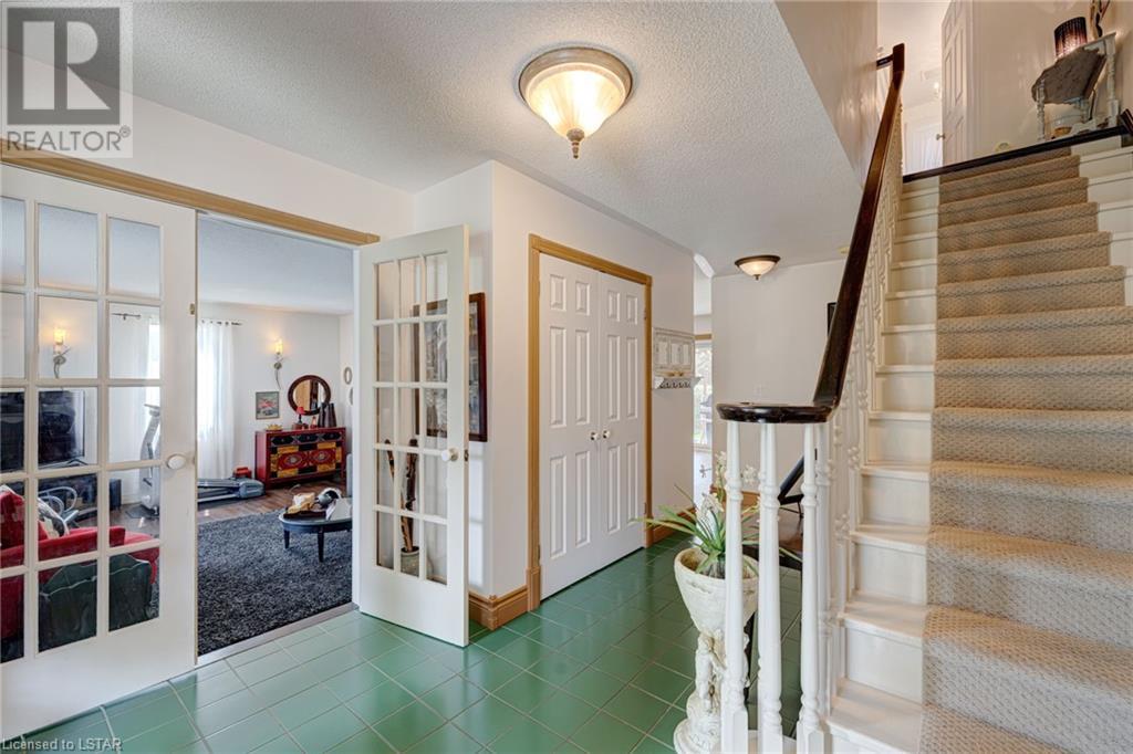 Listing 40404188 - Large Photo # 3