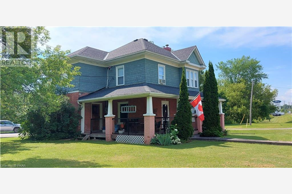 196 RUSSELL Street, Madoc