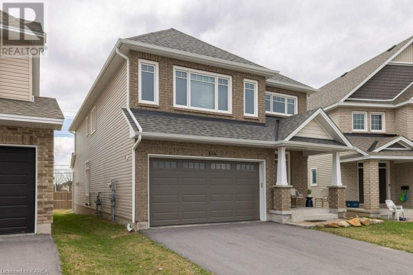 644 HALLOWAY Drive E, Kingston