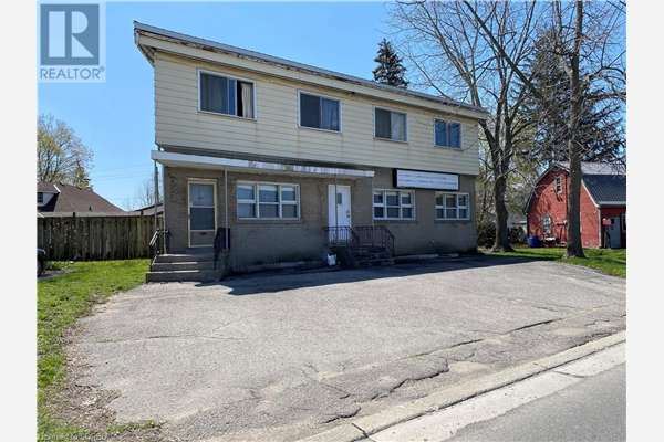 68 QUEENSWAY WEST, Simcoe
