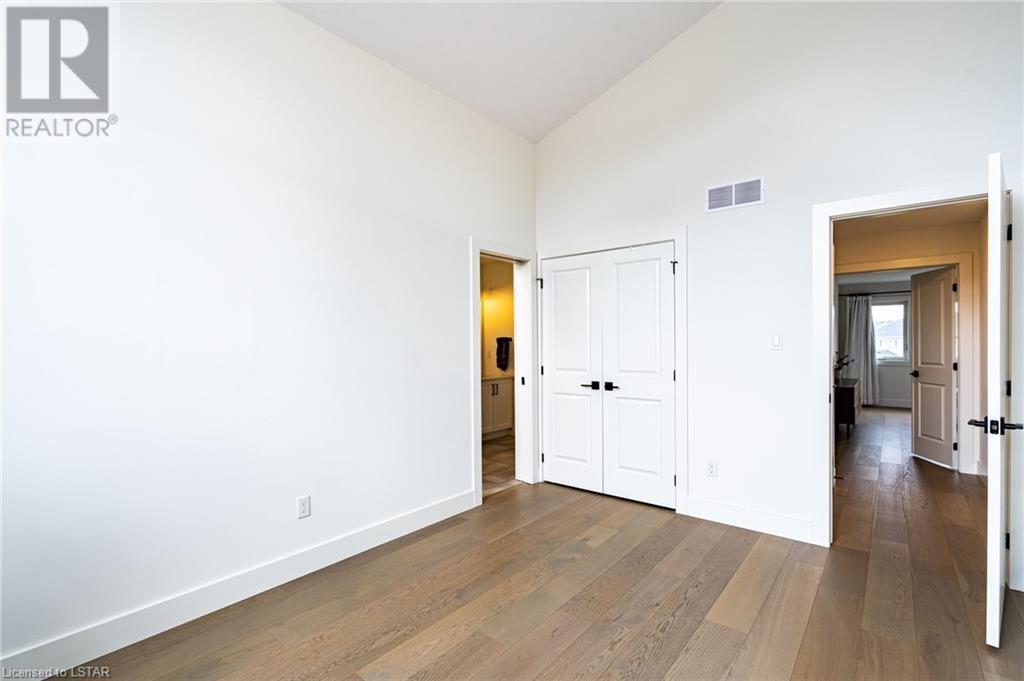 Listing 40407289 - Large Photo # 33