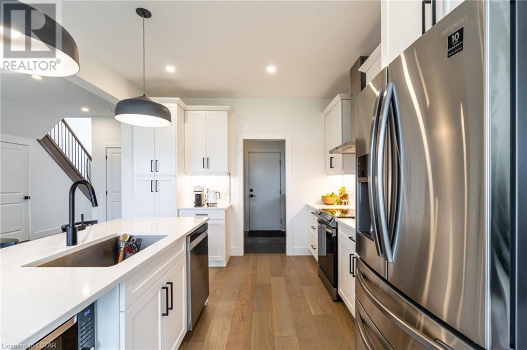 Listing 40407289 - Large Photo # 18