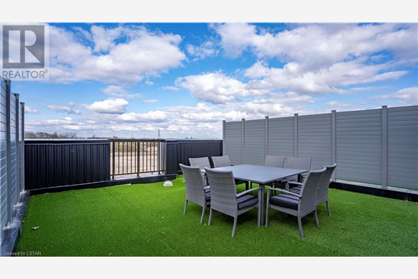 3900 SAVOY Street Unit# 163, London