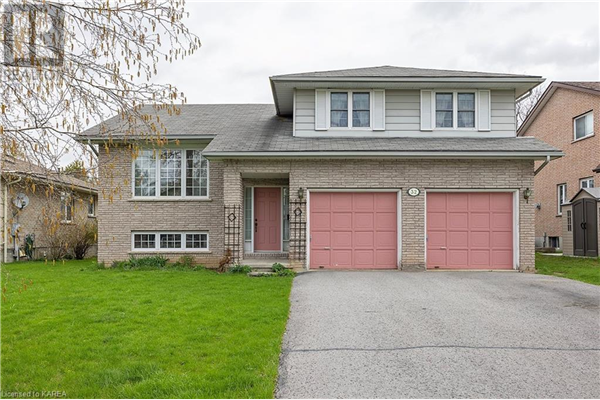 32 SARAH Street, Napanee