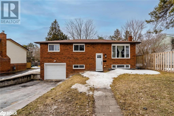 200 FERNDALE Drive N, Barrie