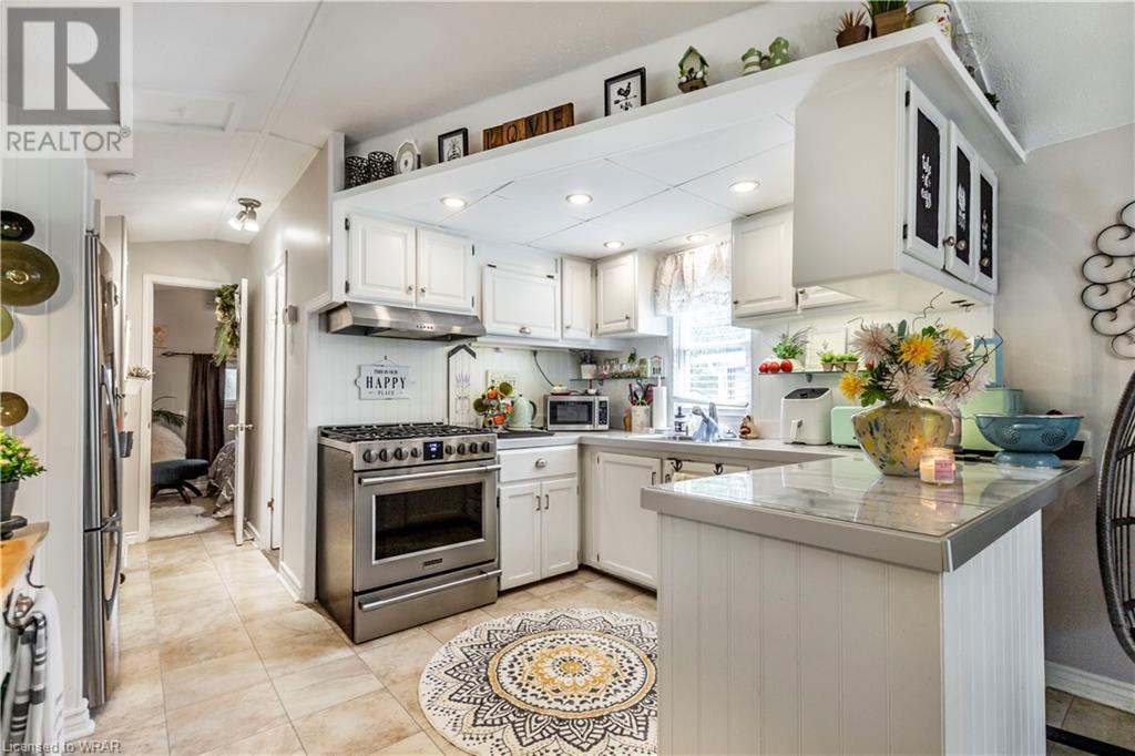 Listing 40410132 - Large Photo # 4