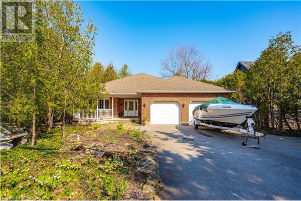 194 SOUTH RIVER Road, Elora
