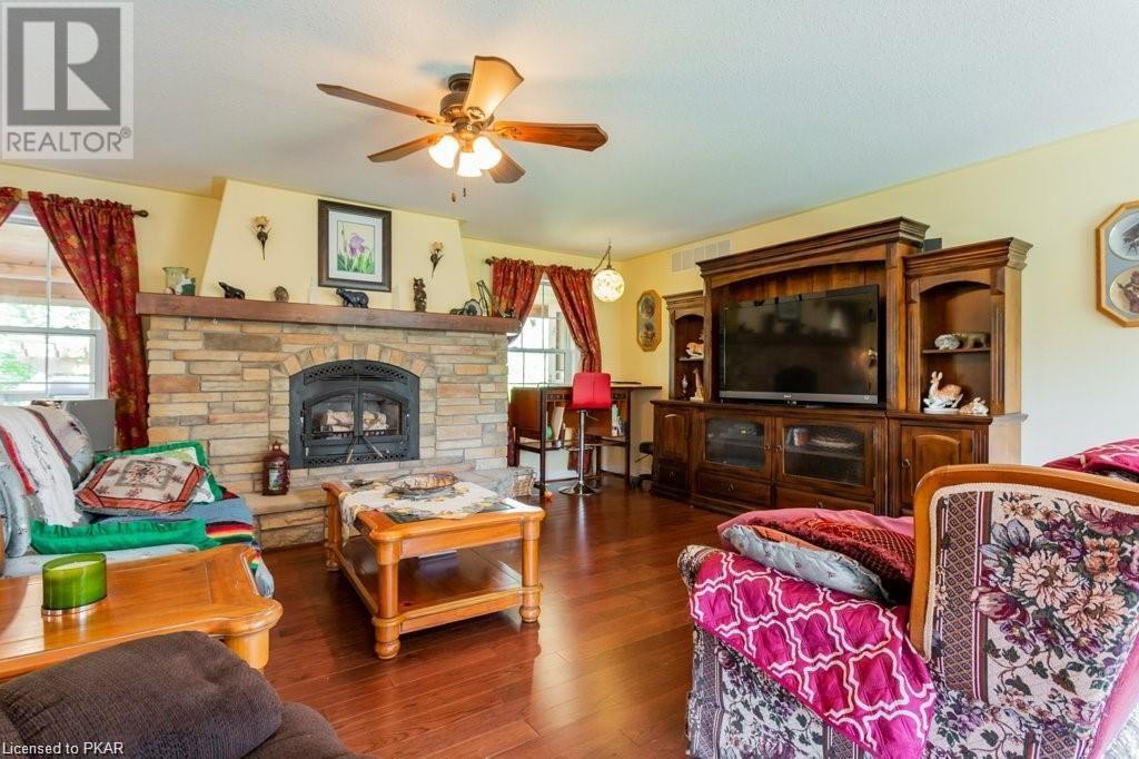 Listing 40410970 - Large Photo # 6