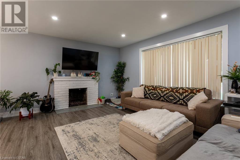 Listing 40412273 - Large Photo # 5